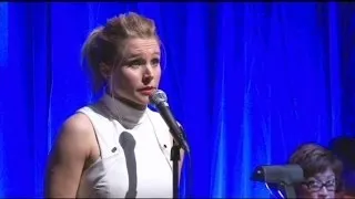 Kristen Bell Sings 'Frozen' Song In All Voices of Anna