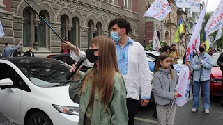 Аркада. Митинг-протест вкладчиков, инвесторов банка Аркада под зданием Национального Банка Украины.