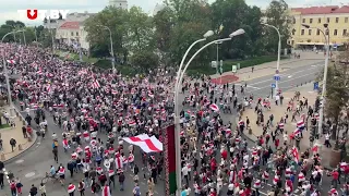 Protesters face police as tens of thousands join Belarus march against Lukashenko | AFP