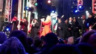 Kelly Clarkson - Run Run Rudolph (Live in NYC)