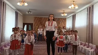Флешмоб "Україна понад усе"