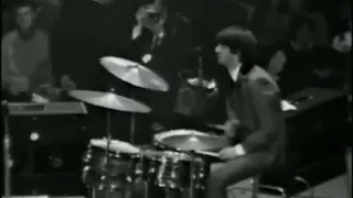 The Beatles - I Want To Hold Your Hand (Live At Washington Coliseum)