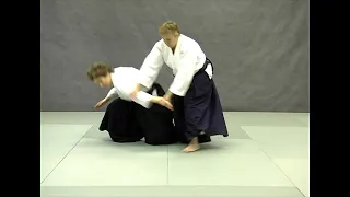 Kata dori men uchi nikyo (ura) | Справочник техник айкидо | Aikido techniques reference