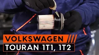 How to change Engine Oil and oil filter on VW TOURAN 1T1, 1T2 TUTORIAL | AUTODOC