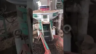 1-1.5t/h wood pellet machine for sale