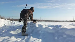 Плинк по ледяной мишени.