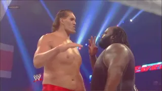 The Great Khali vs Mark Henry | wwe main event