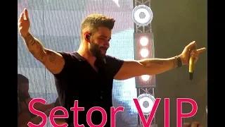 Trechos do show de Gusttavo Lima na Villa Country em São Paulo (04/10/18).