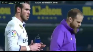 Soccer/Football Fail: Gareth Bale Injured By missing the ball La Liga 2017