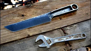 Forging a knife from a broken wrench #knifemaking #forged #forgedinfire