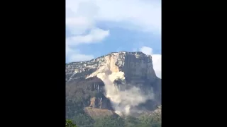 1- EBOULEMENT SPECTACULAIRE DU MONT GRANIER ! 7 MAI 2016