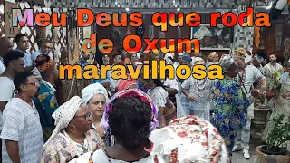 Todo Mundo Parou Pra Louvar Oxum coisa mais linda