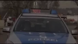 Pyrut - 1 2 Polizei