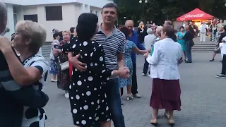 Сладкий поцелуй 😘...........10.09.23 Гомель парк Луначарского 🥰