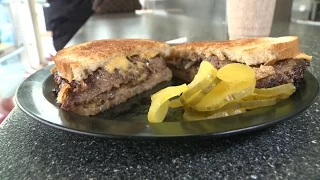 Chicago's Best Sandwich: Harlo Grill