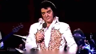 Elvis Welcomes The Audience (Rapid City June 21, 1977)