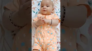 Cute baby sneezing 🤧😂😍| Avi 👶🍼 #babyshorts #funnybaby #familyvlog