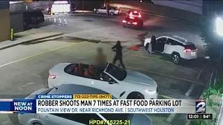Robber shoots man 7 times in fast food restaurant's parking lot in southwest Houston, police say
