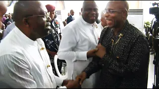 Fubara Greets Amaechi; Surrounds Himself With Atiku's Men - Watch His Arrival At Wigwe's Funeral