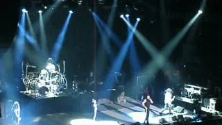 Korn - Shoots and Ladders (Live on 03-12-2011)