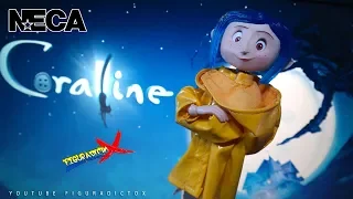 Review Coraline con Impermeable NECA Muñeca Articulada Movie Laika Action Figure Revision Español