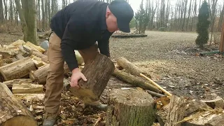 Oddly Satisfying, Man Splits Firewood Useing Only A Vintage Axe!