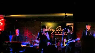 Bettye LaVette at JohnnyD's"It Don't Come Easy"