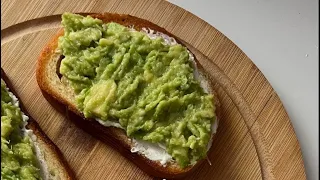 Тосты с авокадо и яйцом / Avocado toasts 🥑