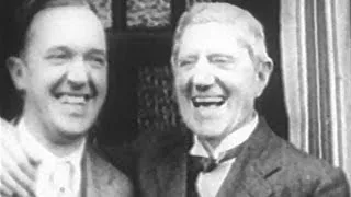 Stan Laurel Visits His Dad in England (1932)