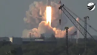 SpaceX Falcon Heavy Launch And Land  04-11-2019