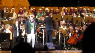 Andrea Bocelli & Riccardo Cocciante - A mano a mano (Live in Tuscany, Lajatico 2013)
