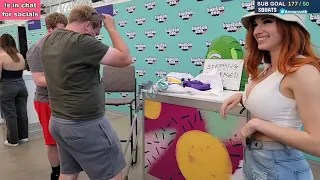 Amouranth Steps All Over Her Fans At TwitchCon