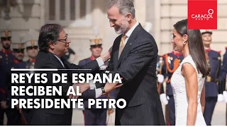 Reyes de España reciben al presidente Petro en el Palacio Real