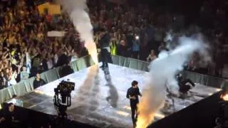 One Direction best falls on stage!