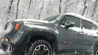 Jeep Renegade Trailhawk - Snow Day!