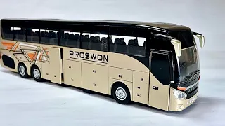 Unboxing a miniature Luxury Bus (1/32)