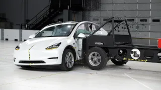 2022 Tesla Model Y updated side IIHS crash test