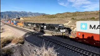 Hill 582! GIANT Port Stack Train! 256 Rail Cars! 7 BNSF/NS Locomotives Grinding Hard at Top Notch!