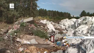 В Ермаковском районе неизвестные завалили мусором сосновый бор