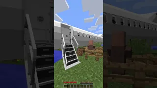 Crash Plane HOTEL in MINECRAFT #shorts #minecraft