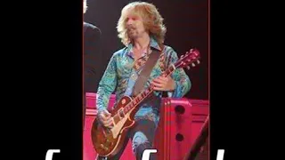 TOMMY SHAW (STYX) PERFORMS EXCELLENT VERSION OF OPEN ARMS FROM JOURNEY