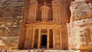 Petra , Jordan - through the Siq , to the Treasury (4K)