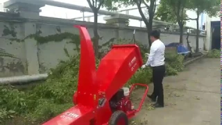 Garden wood chipper shredder machine