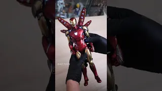 Displaying IRONMAN Figure