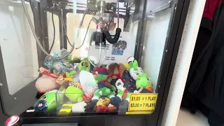 Elaut Claw Machine Funny Moments - [Thevidgame]