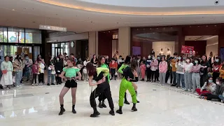 ITZY—Wannabe Kpop Random Play Dance Cover in Public in Hangzhou China on April 5, 2021