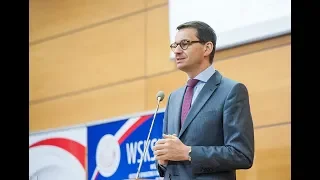 Mateusz Morawiecki podczas sympozjum zorganizowanym przez WSKSiM w Toruniu