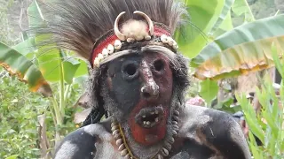 Amazing Mask - Papua New Guinea