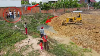 The Best Landfill Up with Team Dump Truck Transport Soil and Bulldozer Push Soil Filling Pond