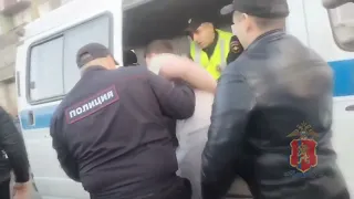 Задержание жителей Норильска, напавших после погони на полицейского